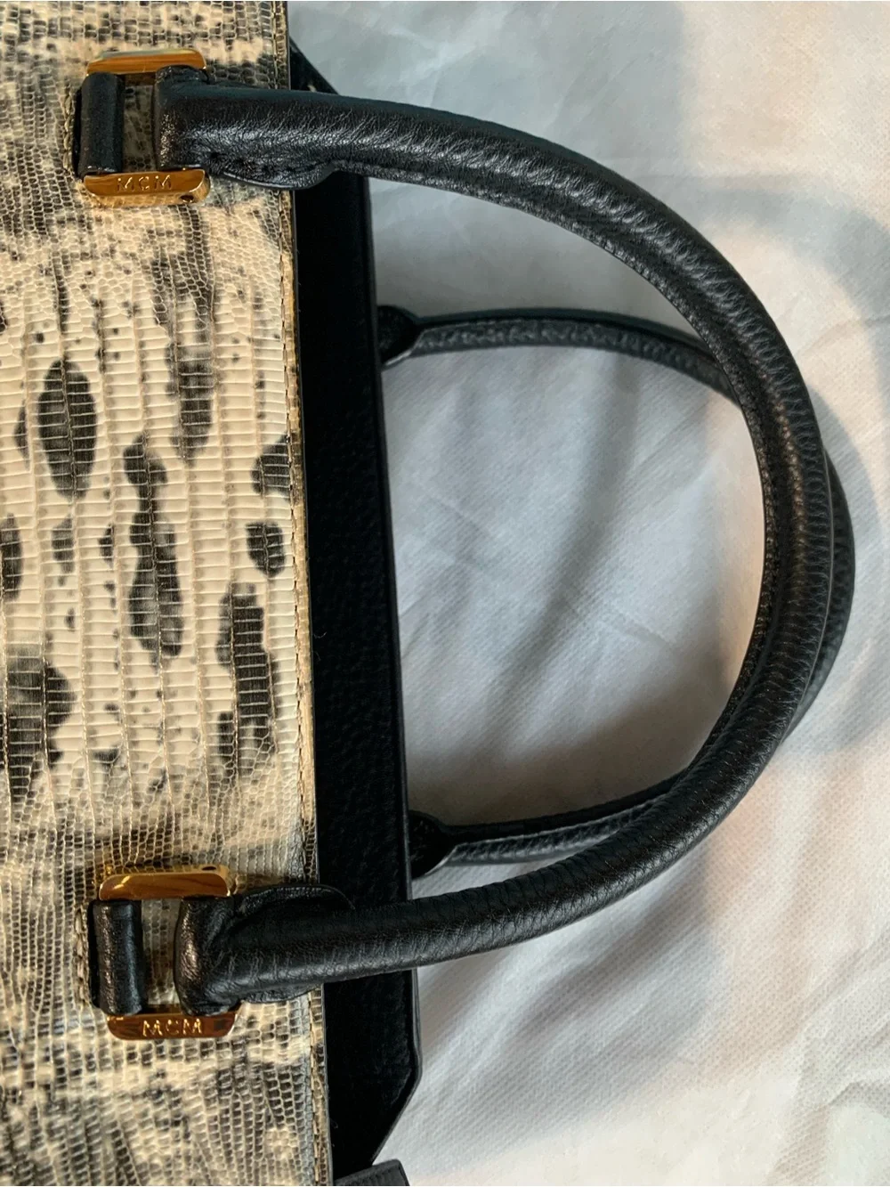 MCM Limited Edition Satchel. EUC - Picture 6 of 12